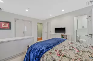 2994 Lonni Ln, Merrick, NY 11566 - Photo 17