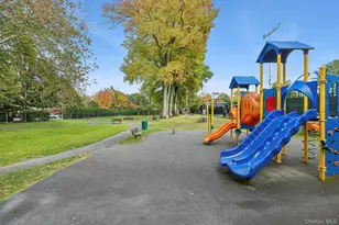 34 Pheasant Run, Roslyn, NY 11576 - Photo 19