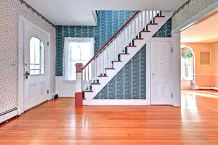 214 Foster Ave, Sayville, NY 11782 - Photo 3