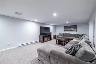 3 Cash Ln, Rockville Centre, NY 11570 - Photo 19