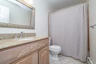 3 Cash Ln, Rockville Centre, NY 11570 - Photo 17