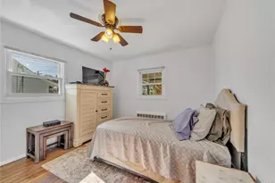 102 Lafayette St, Copiague, NY 11726 - Photo 11