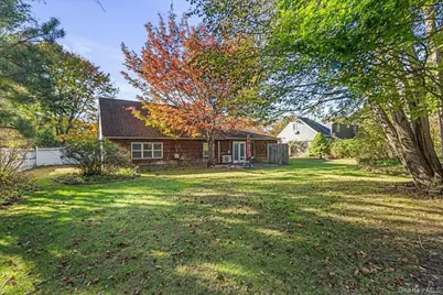 5 Torrey Pine Lane, Medford, NY 11763 - Photo 27