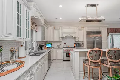 35 Savona Court, New York, NY 10309 - Photo 13