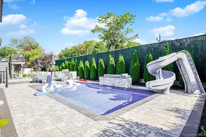 35 Savona Court, New York, NY 10309 - Photo 45