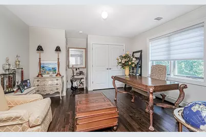 35 Savona Court, New York, NY 10309 - Photo 25