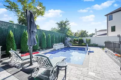 35 Savona Court, New York, NY 10309 - Photo 47