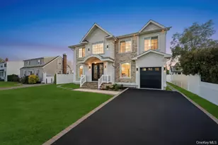 3562 Raven St, Levittown, NY 11756 - Photo 3