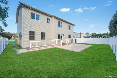 3562 Raven Street, Levittown, NY 11756 - Photo 33