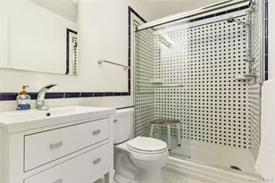 19 Huntwood Pl, Mount Vernon, NY 10552 - Photo 17