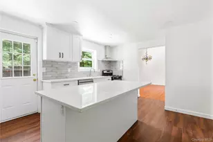 110 E Bartlett Rd, Middle Island, NY 11953 - Photo 7