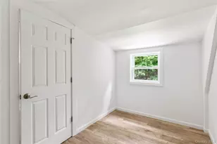 110 E Bartlett Rd, Middle Island, NY 11953 - Photo 19