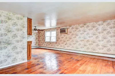 4 Parade Place, New Windsor, NY 12553 - Photo 5