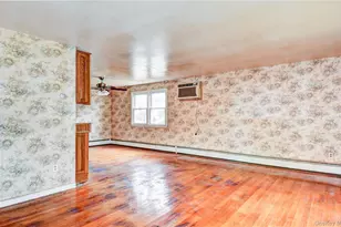 4 Parade Pl, New Windsor, NY 12553 - Photo 5