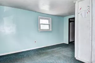 4 Parade Pl, New Windsor, NY 12553 - Photo 19