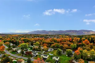 4 Parade Pl, New Windsor, NY 12553 - Photo 27