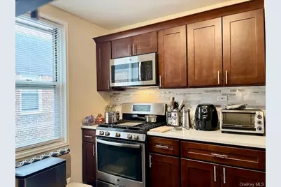 530 Dubois Avenue #2C, Valley Stream, NY 11581 - Photo 9