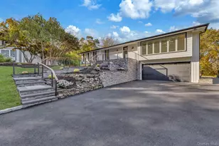 63 Woodland Ln, Smithtown, NY 11787 - Photo 3