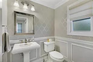 1945 Byron Rd, Merrick, NY 11566 - Photo 7