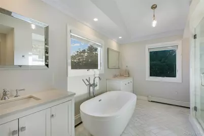 1945 Byron Road, Merrick, NY 11566 - Photo 9