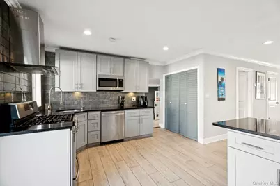 31 Arthur Street, Baldwin, NY 11510 - Photo 11