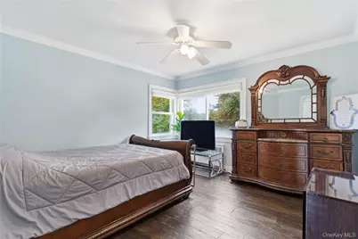 12 Flo Drive, Syosset, NY 11791 - Photo 17