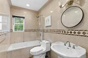 12 Flo Dr, Syosset, NY 11791 - Photo 15