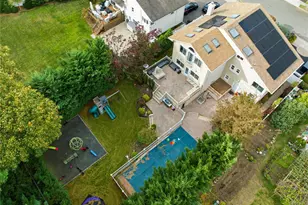 12 Flo Dr, Syosset, NY 11791 - Photo 37