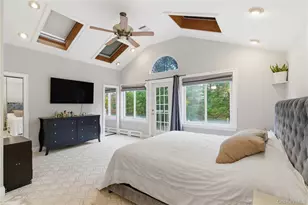 12 Flo Dr, Syosset, NY 11791 - Photo 23