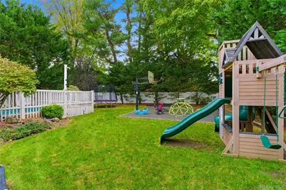 12 Flo Drive, Syosset, NY 11791 - Photo 35