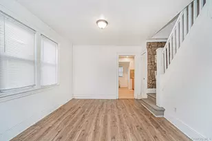 118-15 203rd St, Saint Albans, NY 11412 - Photo 15