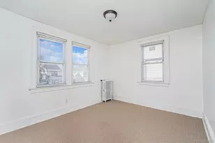 118-15 203rd St, Saint Albans, NY 11412 - Photo 17