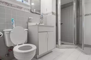 18 Dunhill Rd, Manhasset Hills, NY 11040 - Photo 17