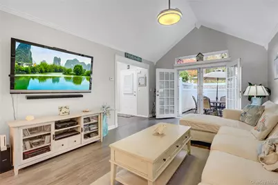 14 Chipmunk Trail, Coram, NY 11727 - Photo 7