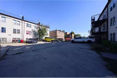 517 Milford Street, Brooklyn, NY 11208 - Photo 31