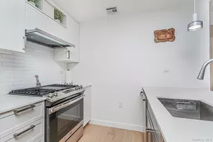 133 Beach 116th St, Rockaway Park, NY 11694 - Photo 9