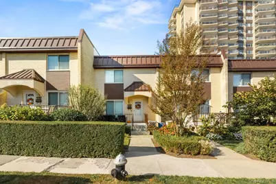 215-15 23 Avenue #TH, Bayside, NY 11360 - Photo 3