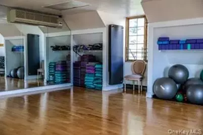 12-32 Diane Place #204 L, Bayside, NY 11360 - Photo 17