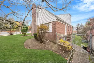 231-06 Union Tpke, Bellerose, NY 11427 - Photo 7