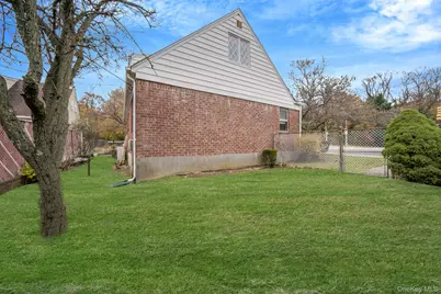 23106 Union Turnpike, Bellerose, NY 11427 - Photo 5