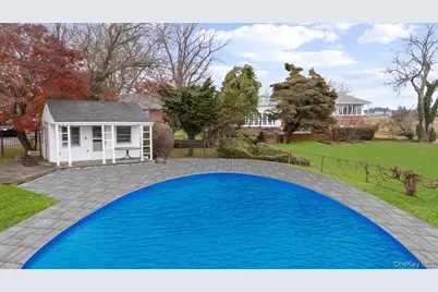 246 Briarwood Crossing, Lawrence, NY 11559 - Photo 23