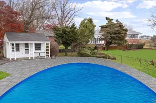 246 Briarwood Crossing, Lawrence, NY 11559 - Photo 23