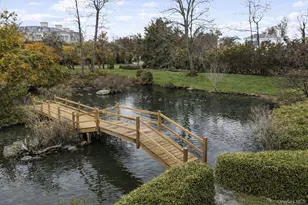 246 Briarwood Crossing, Lawrence, NY 11559 - Photo 25