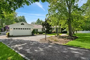 129 Oneck Ln, Westhampton Beach, NY 11978 - Photo 31