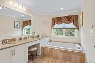 89 Hamlet Dr, Commack, NY 11725 - Photo 15