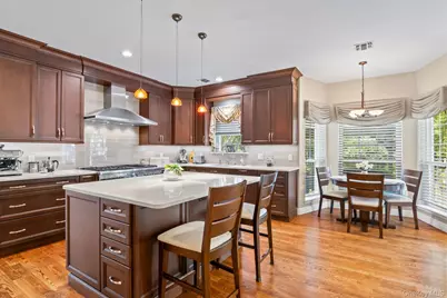 89 Hamlet Drive, Commack, NY 11725 - Photo 9