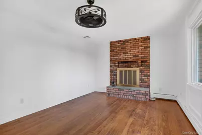 21 Crest Court, Hopewell Junction, NY 12533 - Photo 9