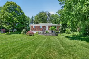 21 Crest Ct, Hopewell Junction, NY 12533 - Photo 39