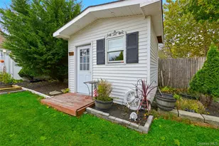 40 Straw Ln, Islandia, NY 11749 - Photo 33