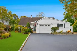 40 Straw Ln, Islandia, NY 11749 - Photo 37